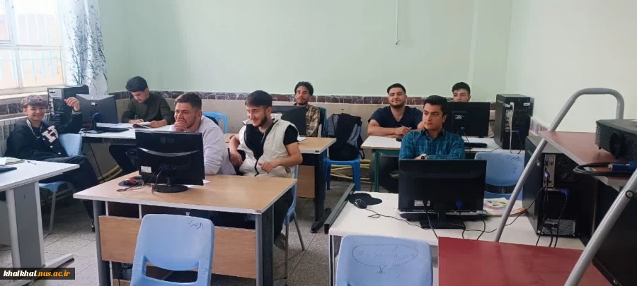 اجرای برنامه‌های هدایت تحصیلی و ارتقای سطح آگاهی هنرجویان هنرستان ها توسط مسئولین دانشگاه 5