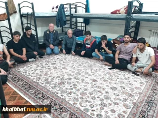 بازدید شبانه جناب آقای توکلی رئیس  آموزشکده پسران خلخال از خوابگاه دانشجویی وگفتگوی صمیمانه با دانشجویان خوابگاهی