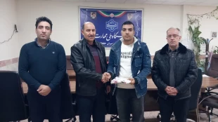 تجلیل از دانشجوی بسیجی آموزشکده پسران خلخال  آقای محمدرضا سوسهابی به پاس حضور و کسب مقام اول لیگ مسابقات ps بین دانشجویان دانشگاههای خلخال 

 آذر ماه ۱۴۰۴ 

روابط عمومی آموزشکده پسران خلخال 4