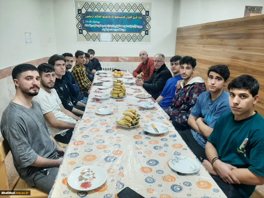 حضور آقای توکلی رئیس آموزشکده پسران خلخال در جشن شب یلدا با دانشجویان مرکز  3