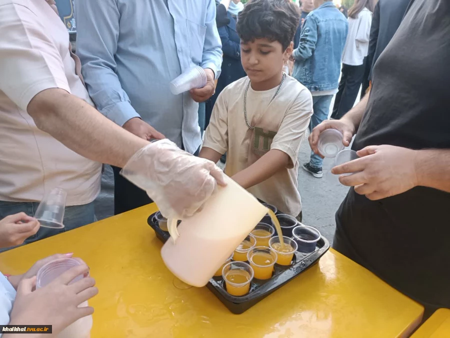برپایی موکب دانشگاه ملی مهارت  با حضور آقای توکلی رئیس آموزشکده پسران خلخال و کارکنان  این مرکز جهت خدمت رسانی در مراسم  پیاده روی عیدغدیر درشهرستان خلخال انجام گردید.
 14