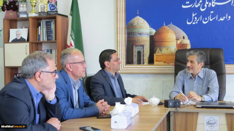 در جریان بازدید دکتر کلباسی معاون آموزشی دانشگاه 3