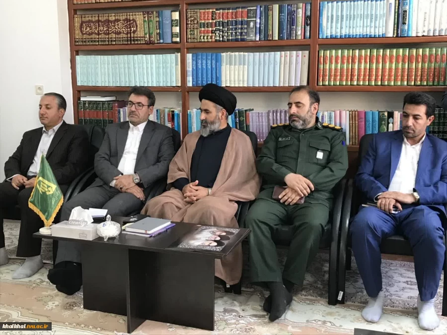 دیدار آقای توکلی رئیس آموزشکده پسران خلخال در معیت جناب آقای وطن دوست فرماندار محترم شهرستان خلخال با حجت الاسلام والمسلمین حاج آقای قدسی امام جمعه محترم شهرستان خلخال به مناسبت هفته دولت  3